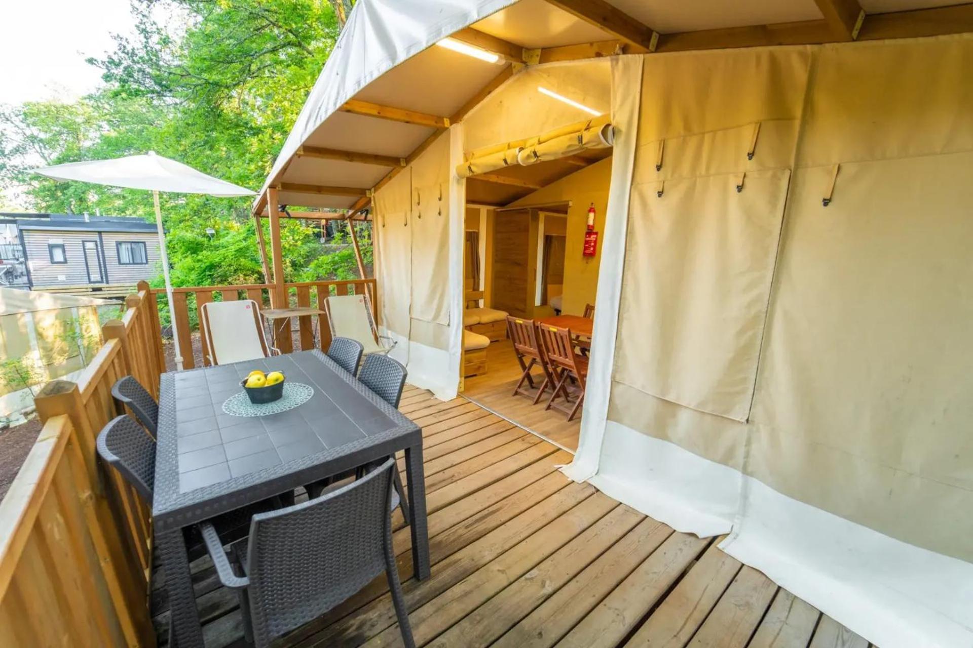 Vacanze Glamping Boutique San Felice del Benaco Habitación foto